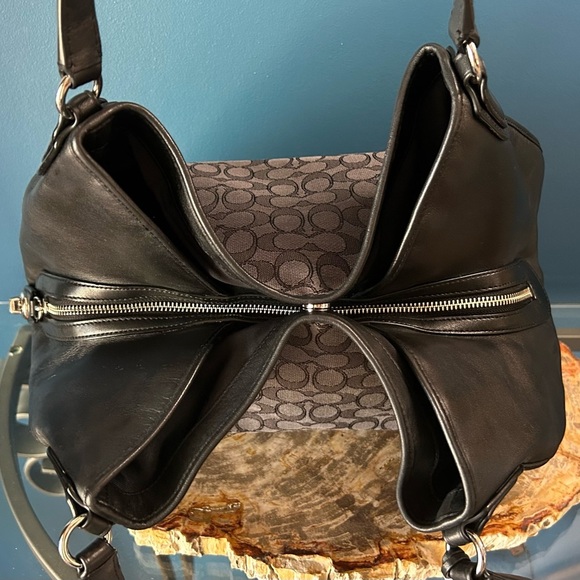 Coach Edie Signature Jacquard Hobo Shoulder Bag 33523 EUC - Picture 7 of 17